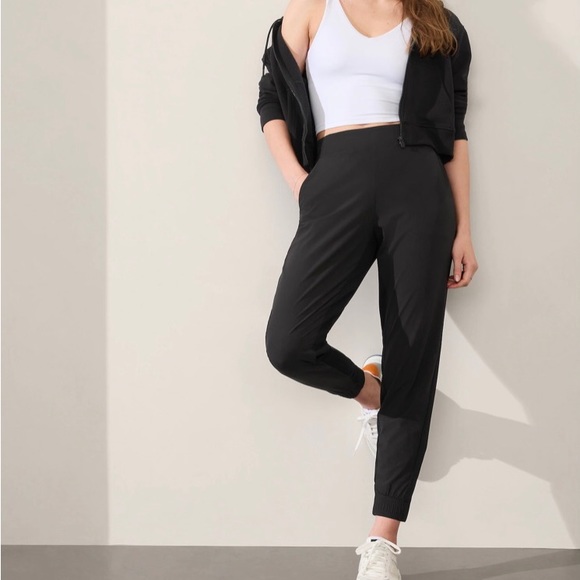 Athleta Pants - Athleta Brooklyn Joggers
